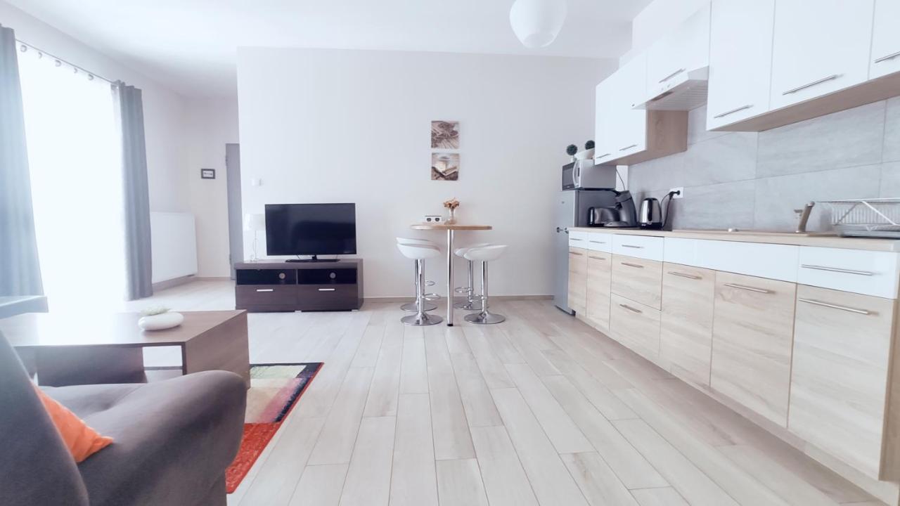 Pilsudskiego 11 By Homeprime Krakow Ngoại thất bức ảnh